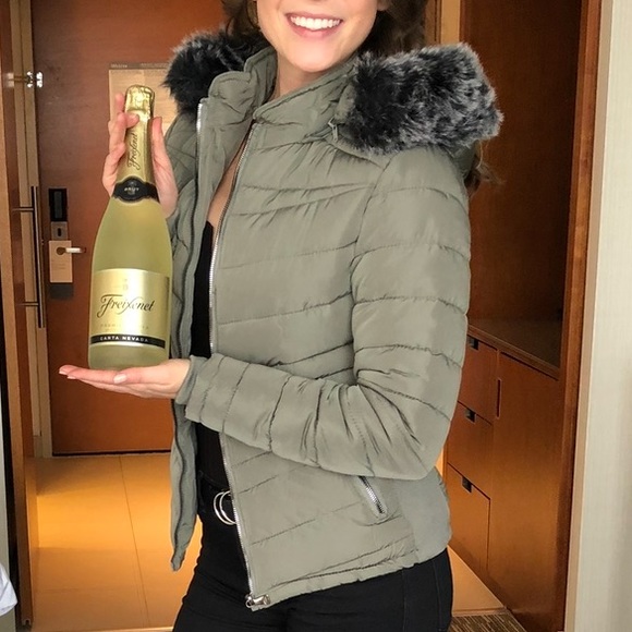 YMI Collection Puffer Jacket - Picture 2 of 7